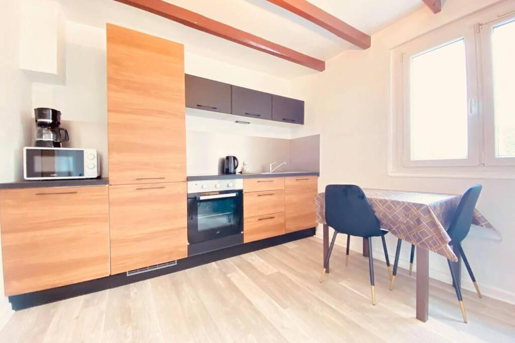 Appartement Cosy Avec Jardin Chaleureux Laon Dış mekan fotoğraf